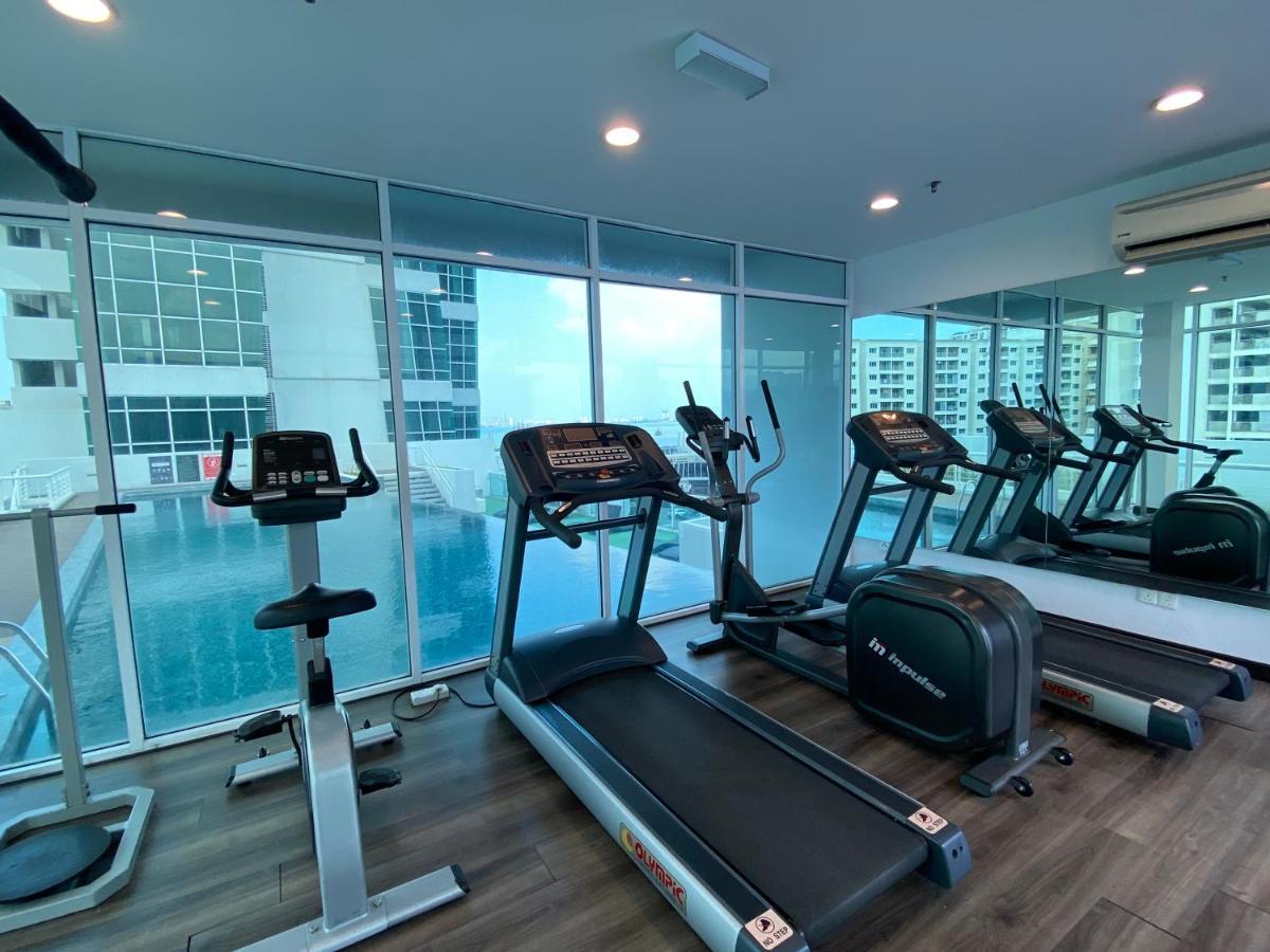 Maritime Suites Duplex Marvelous Sea View George Town Exterior photo